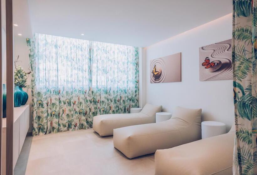 هتل Iberostar Waves Alcudia Park