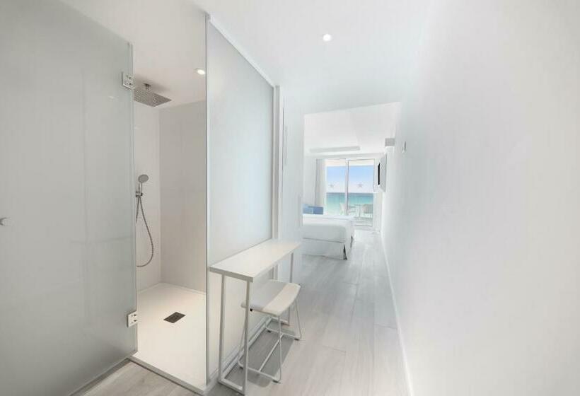 호텔 Iberostar Waves Bahía de Palma - Adults Only