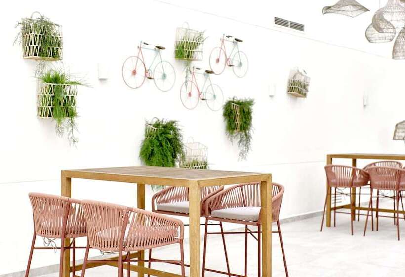 호텔 Iberostar Waves Cristina