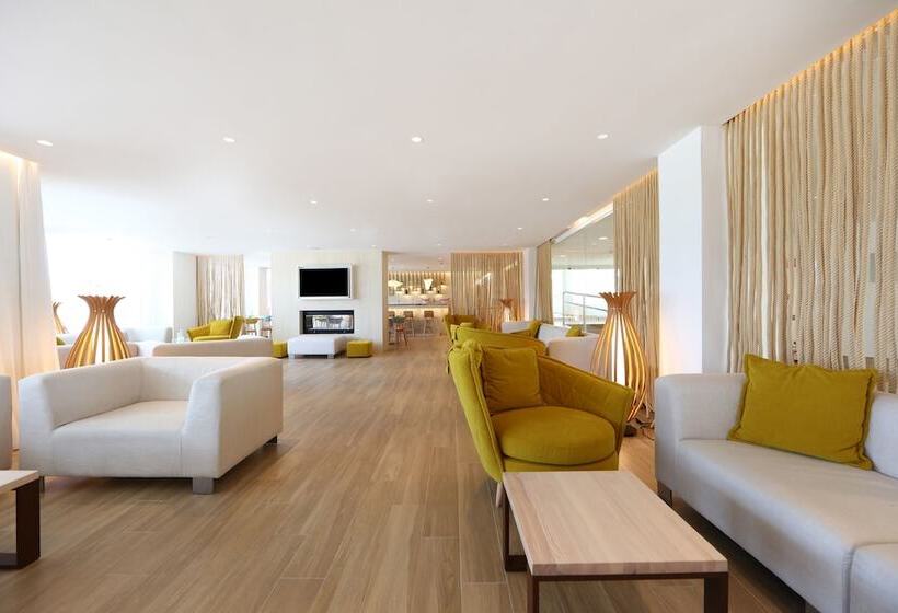 هتل Iberostar Waves Playa de Muro