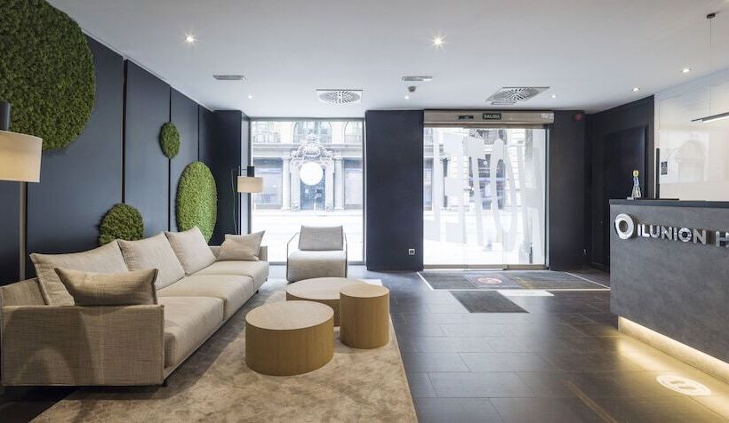 هتل Ilunion Almirante