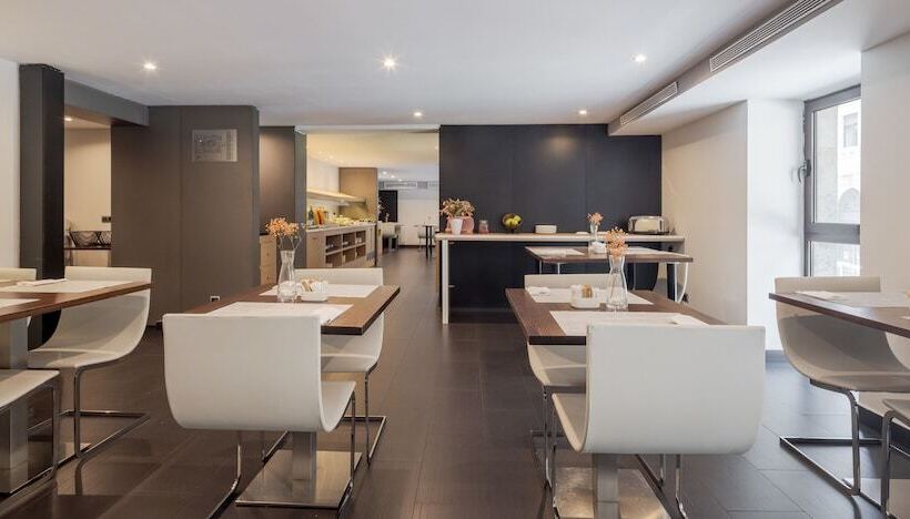 هتل Ilunion Almirante