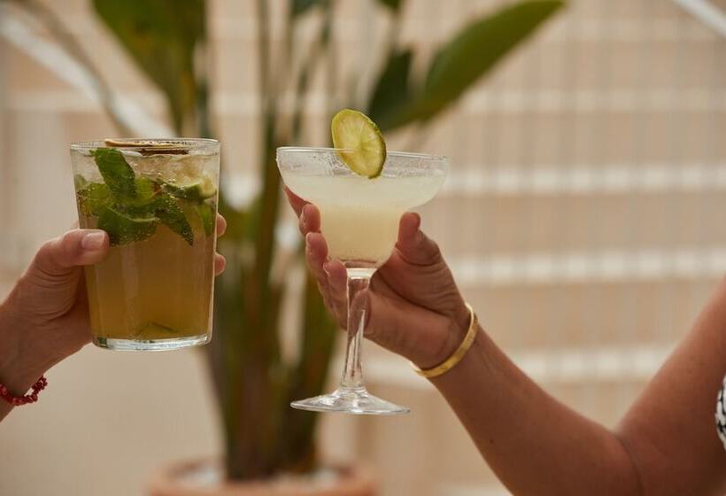 호텔 Inmood Aucanada 4* Sup