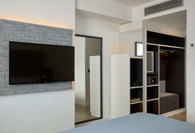 هتل Innside By Meliá Barcelona Apolo