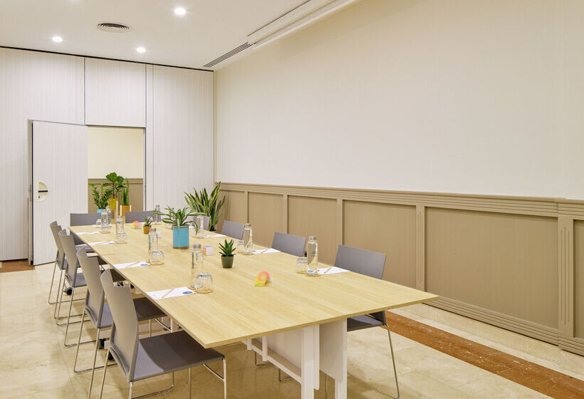 هتل Innside By Meliá Barcelona Apolo