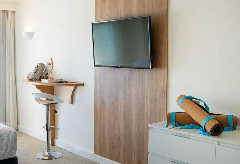 هتل Innside By Meliá Calviá Beach