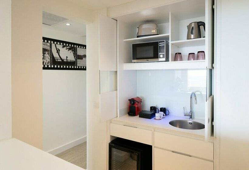 هتل Innside By Meliá Calviá Beach