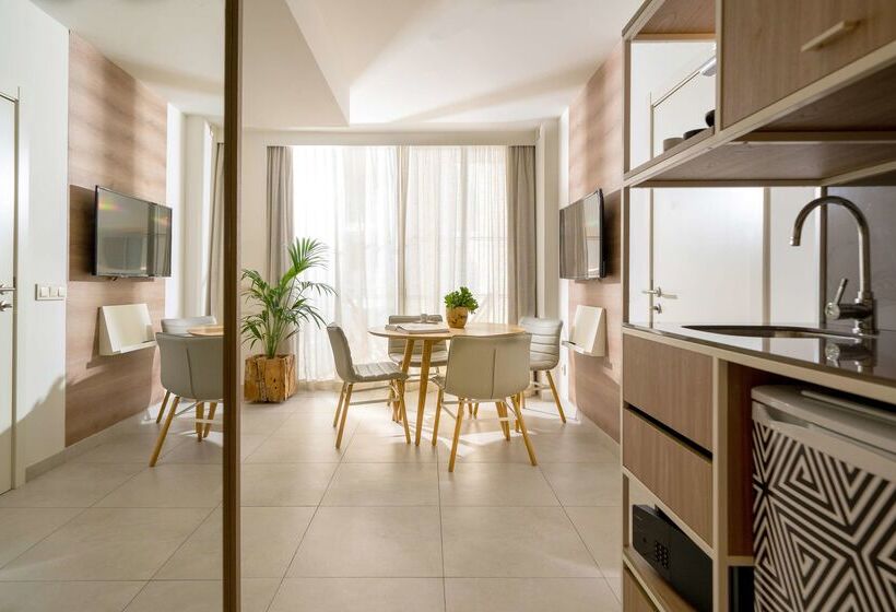 هتل Innside By Meliá Calviá Beach