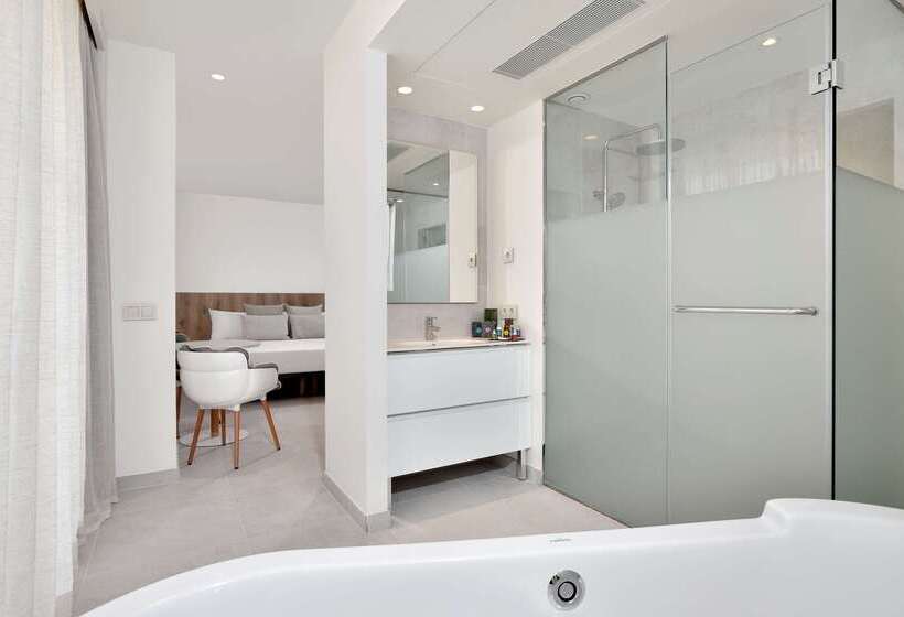 هتل Innside By Meliá Calviá Beach