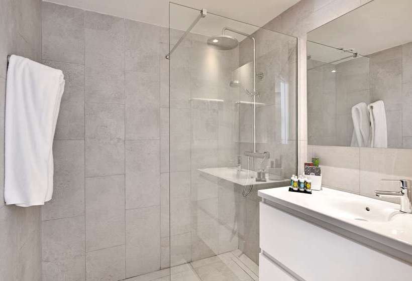 هتل Innside By Meliá Calviá Beach