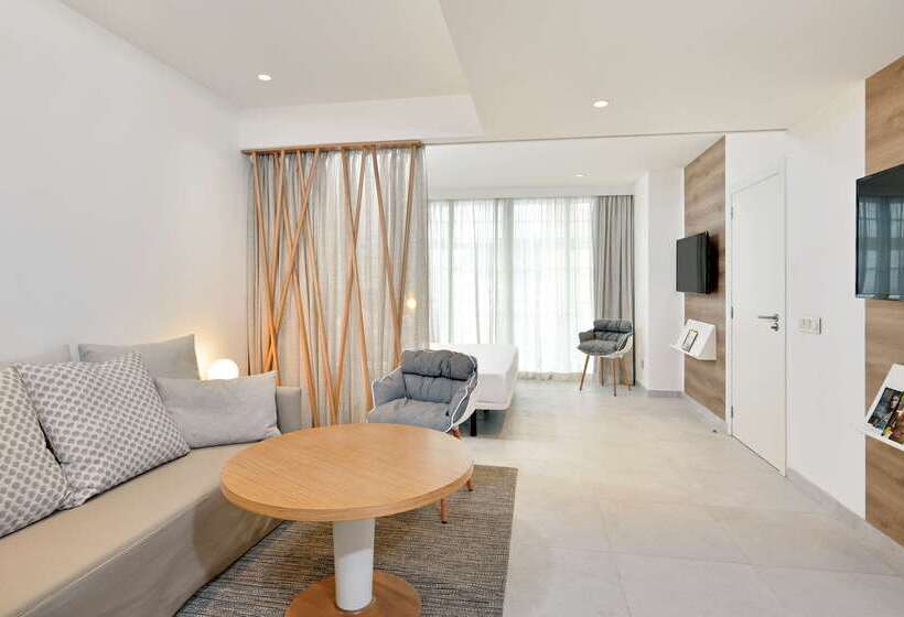 هتل Innside By Meliá Calviá Beach