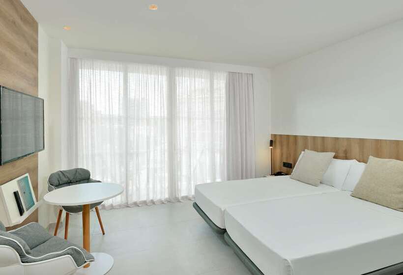 هتل Innside By Meliá Calviá Beach