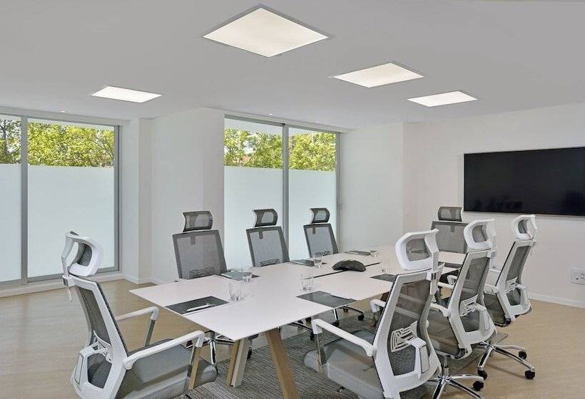 هتل Innside By Meliá Calviá Beach