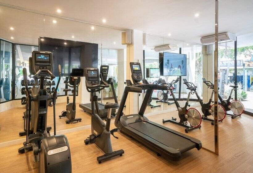 هتل Innside by Meliá Wave Calviá