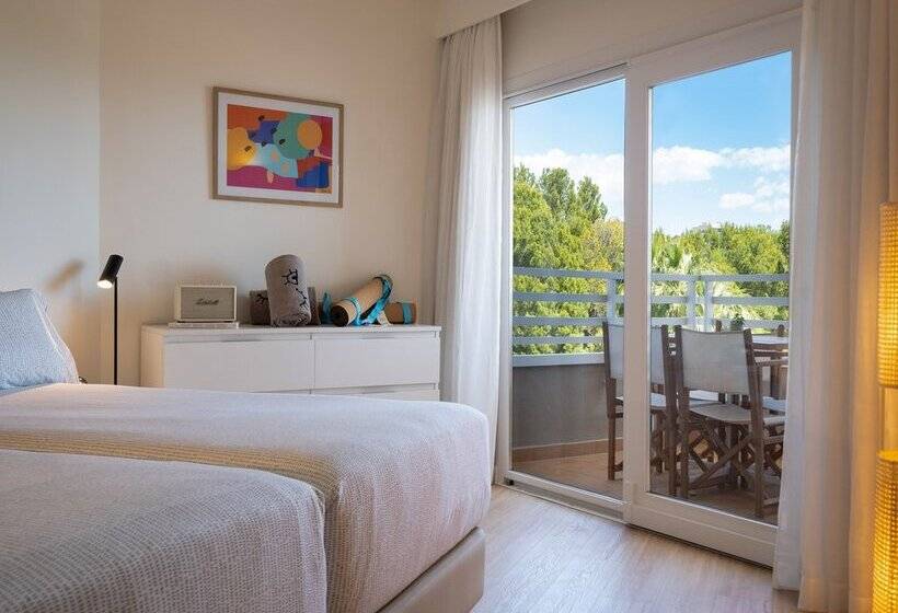 هتل Innside by Meliá Wave Calviá