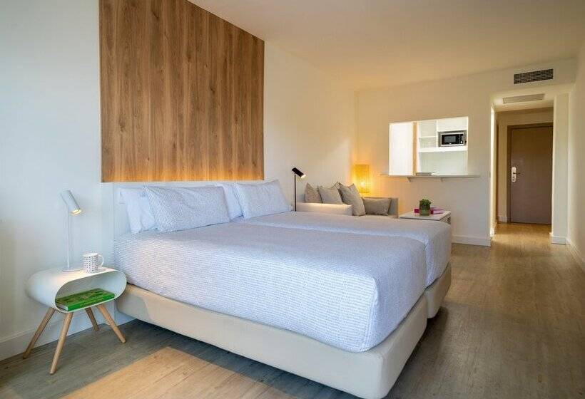 هتل Innside by Meliá Wave Calviá