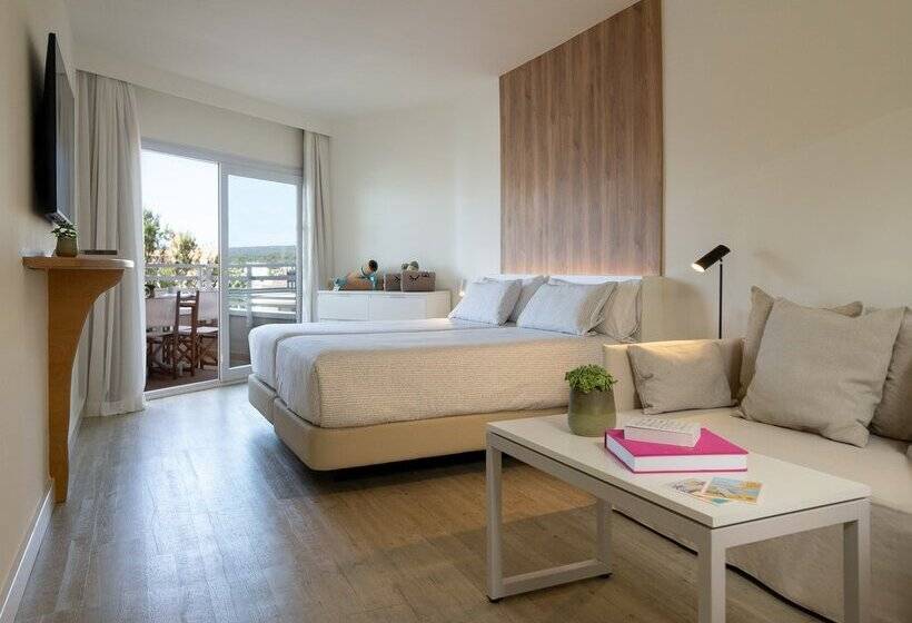 هتل Innside by Meliá Wave Calviá