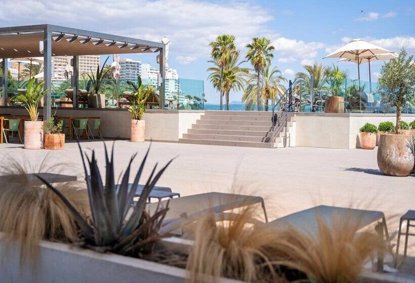 هتل Innside by Meliá Wave Calviá