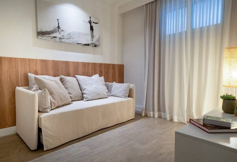 هتل Innside by Meliá Wave Calviá