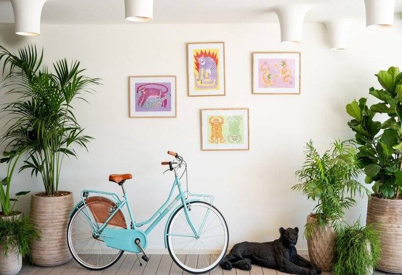 هتل Innside by Meliá Wave Calviá