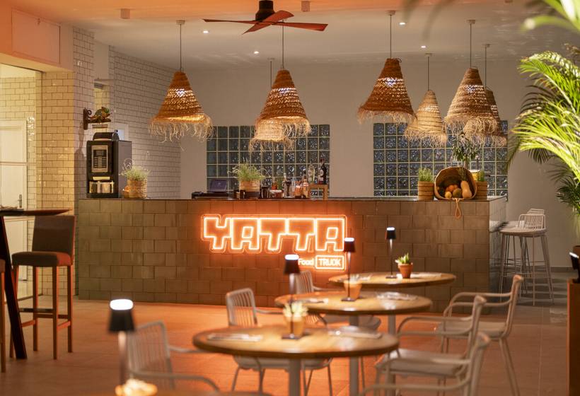 Отель Innside Ibiza Beach