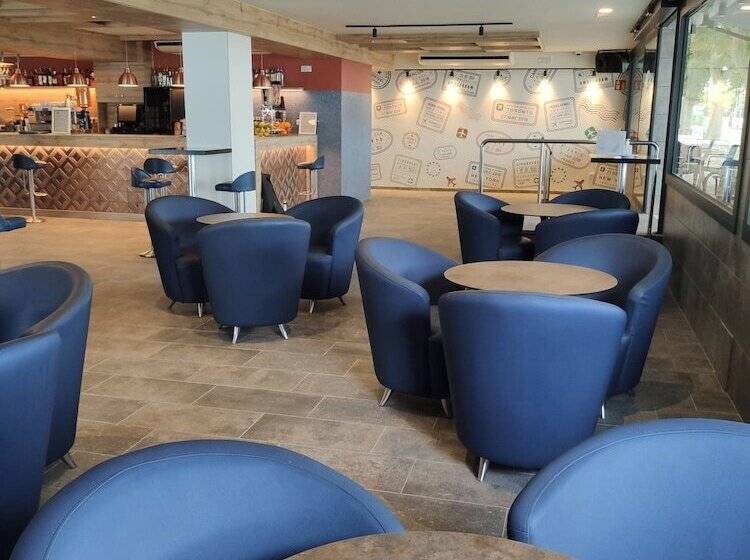 Отель Internacional