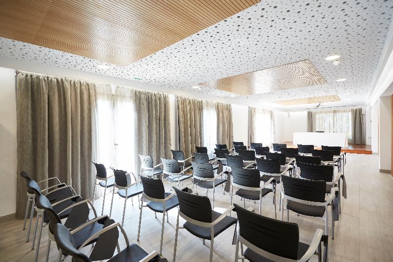 Invisa Hotel Es Pla   Adults Only