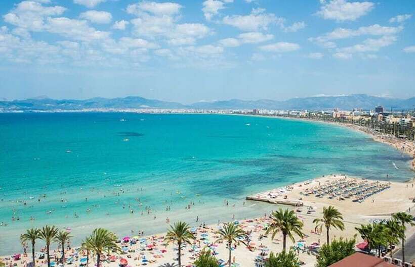 هتل Iris   Only Adults