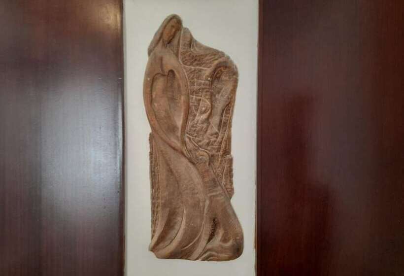 هتل Iris   Only Adults