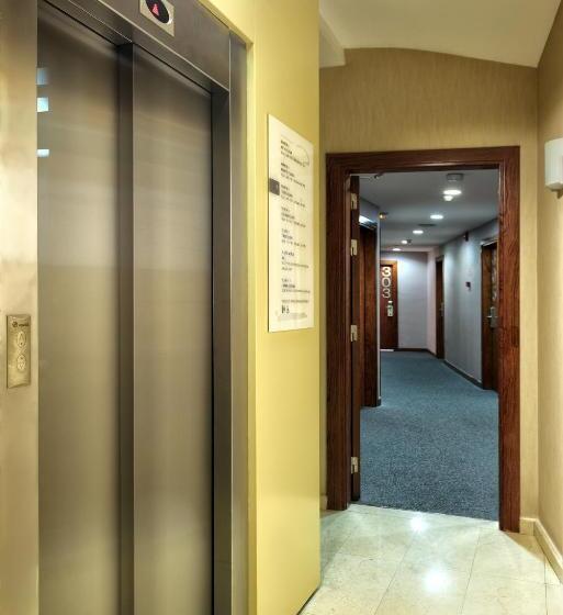 Отель ITC Barcelona By Soho Boutique