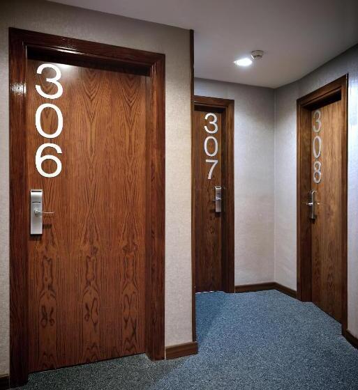 Отель ITC Barcelona By Soho Boutique