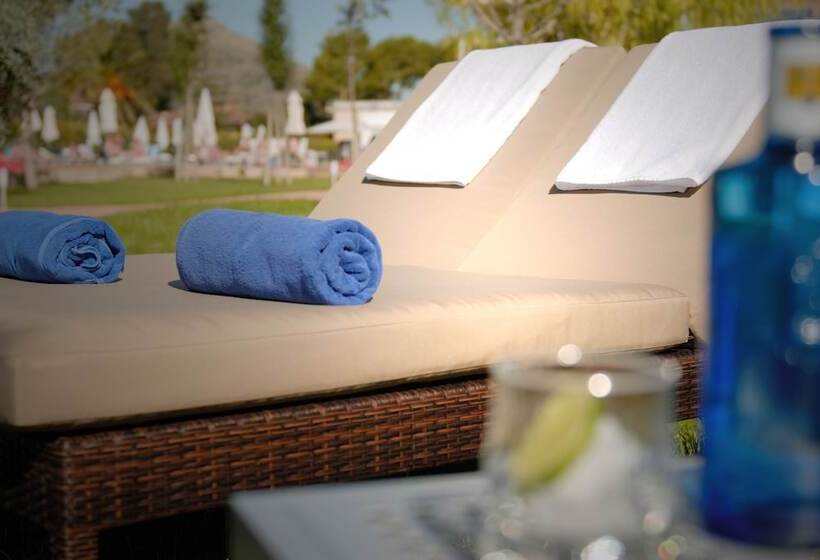 Las Gaviotas Suites Hotel & Spa