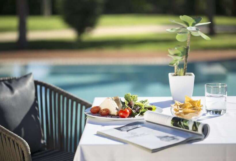 Las Gaviotas Suites Hotel & Spa