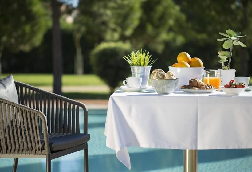 Las Gaviotas Suites Hotel & Spa