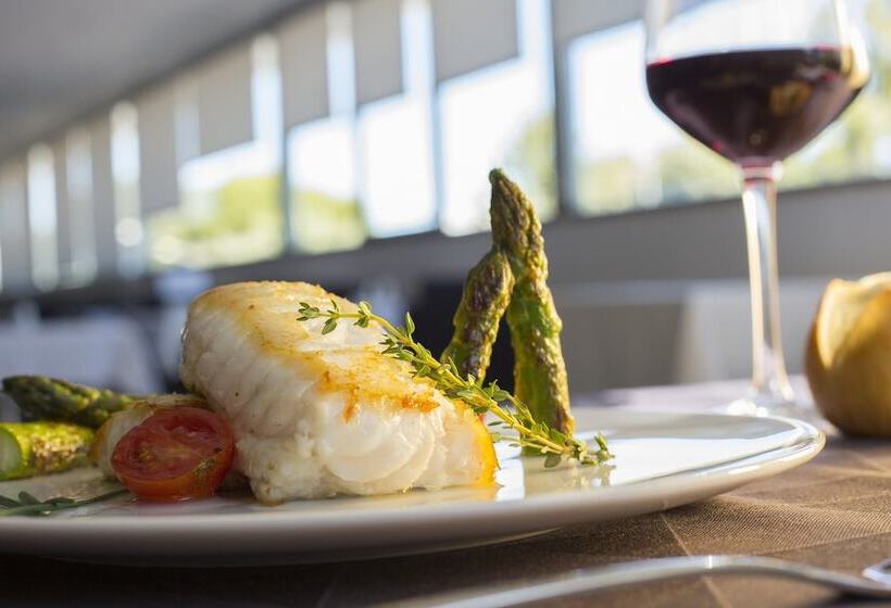 Las Gaviotas Suites Hotel & Spa