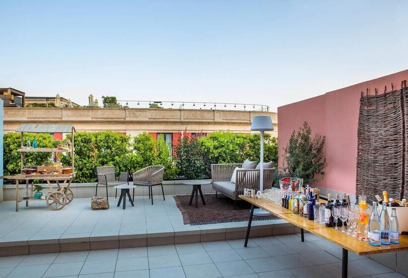 Отель Le Méridien Barcelona