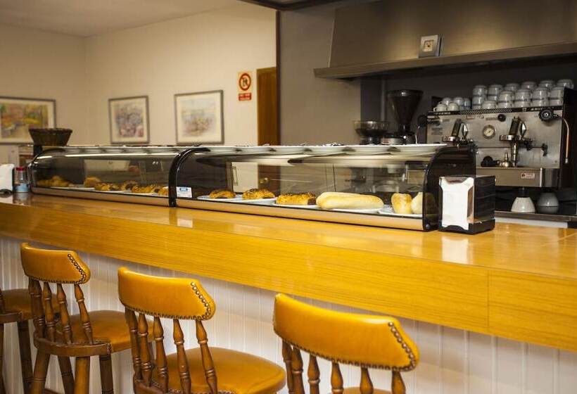 ホテル Los Naranjos