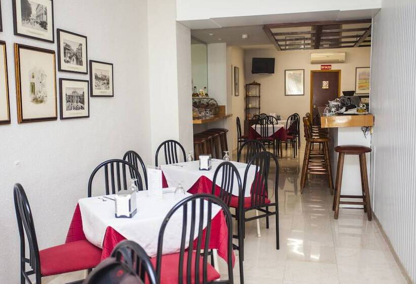 ホテル Los Naranjos