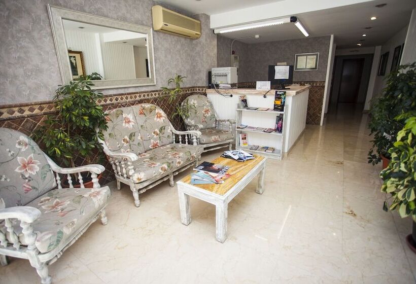 ホテル Los Naranjos