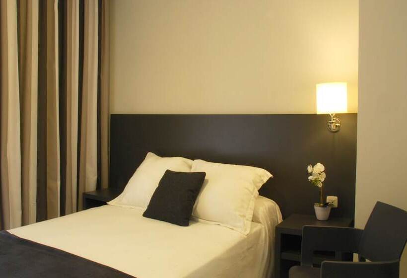 ホテル Los Robles