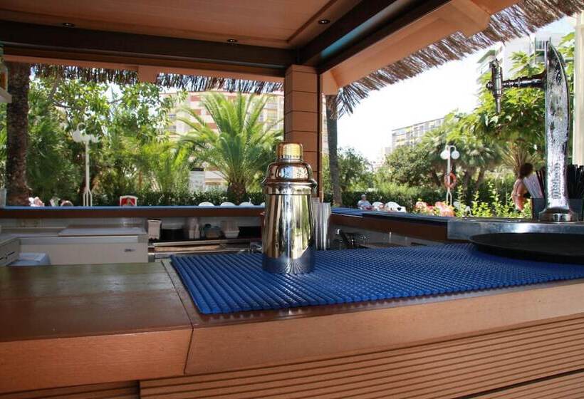 ホテル Los Robles