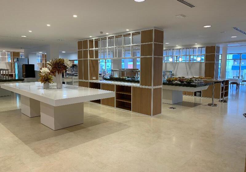 ホテル Los Robles