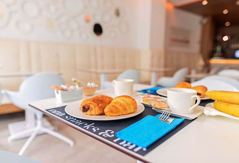 בית מלון כפרי Mar Calma