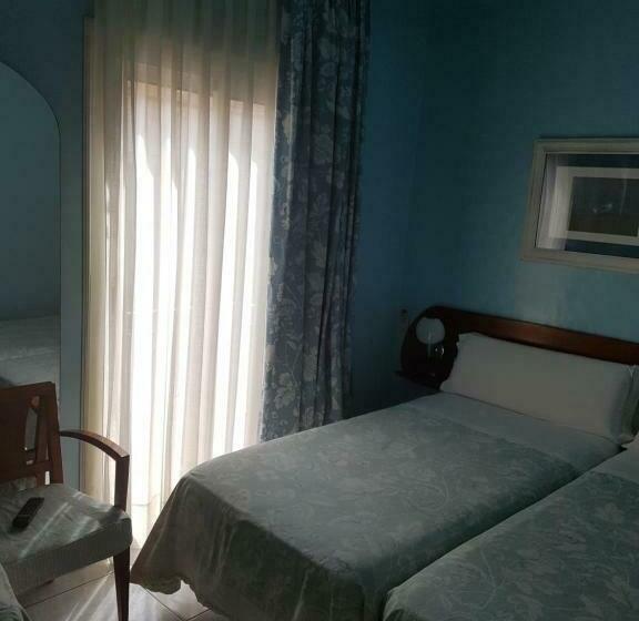 Отель Marina Folch