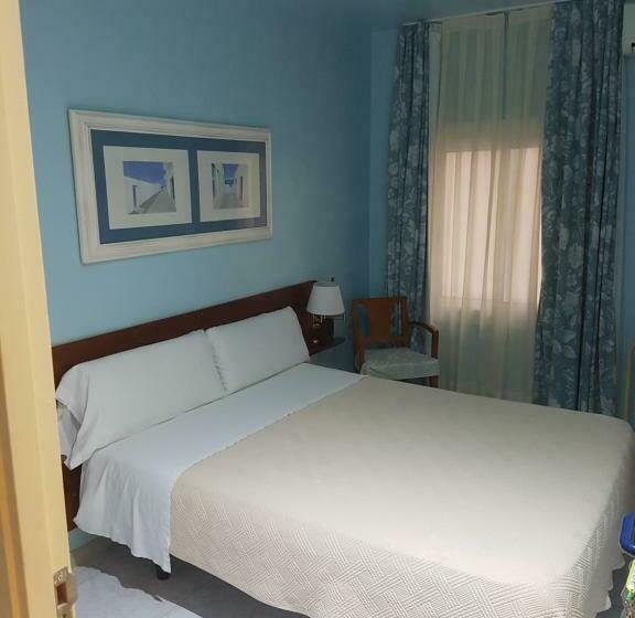 Отель Marina Folch