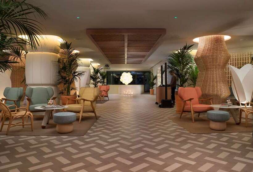 فندق Me Sitges Terramar