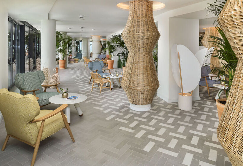 فندق Me Sitges Terramar