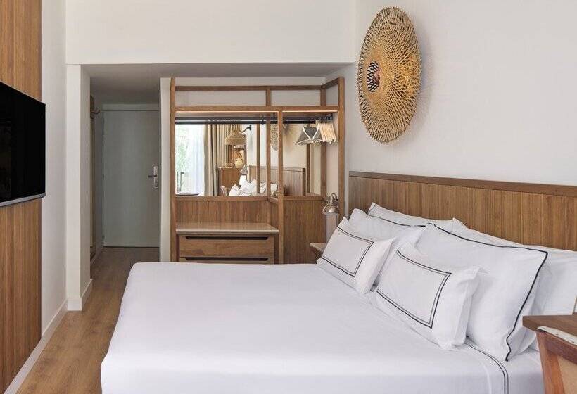 Отель Meliá Ibiza