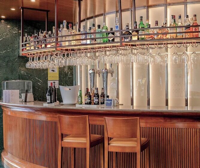 فندق Melia Plaza Valencia