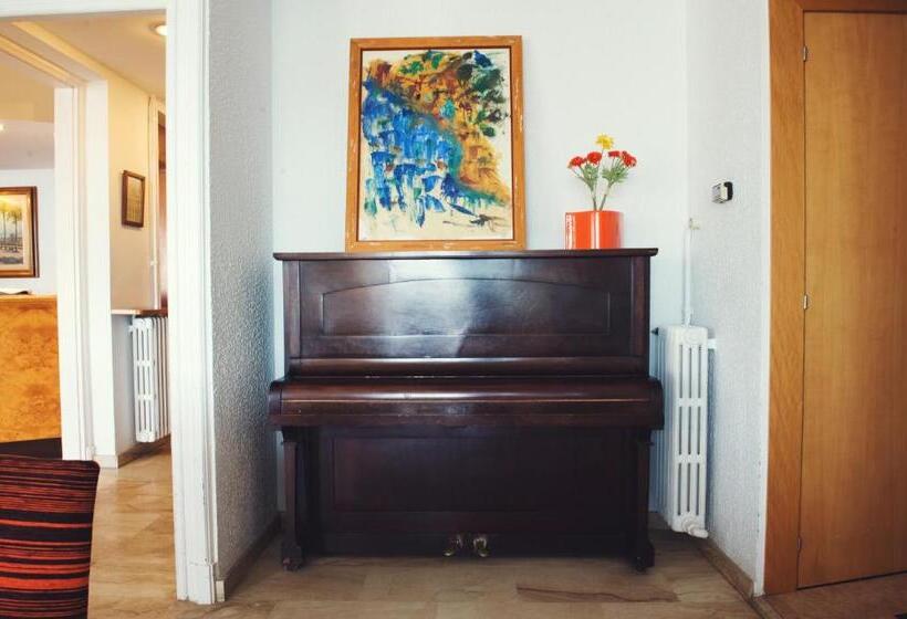 ホテル Miramar Badalona